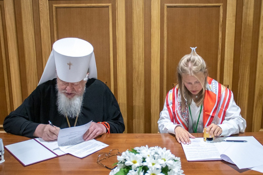  Борисоглебская епархия подписала соглашение о сотрудничестве с Благотворительным фондом «Банк еды «Русь»