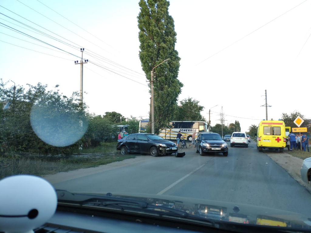 Погода в борисоглебске на 3. Авария в Борисоглебске вчера с мотоциклом. Авария в городе Борисоглебске на улице свободы. Авария в Борисоглебске вчера на Советской. Аварии 23 мая в Борисоглебске.