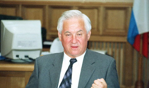 кулаков.jpg